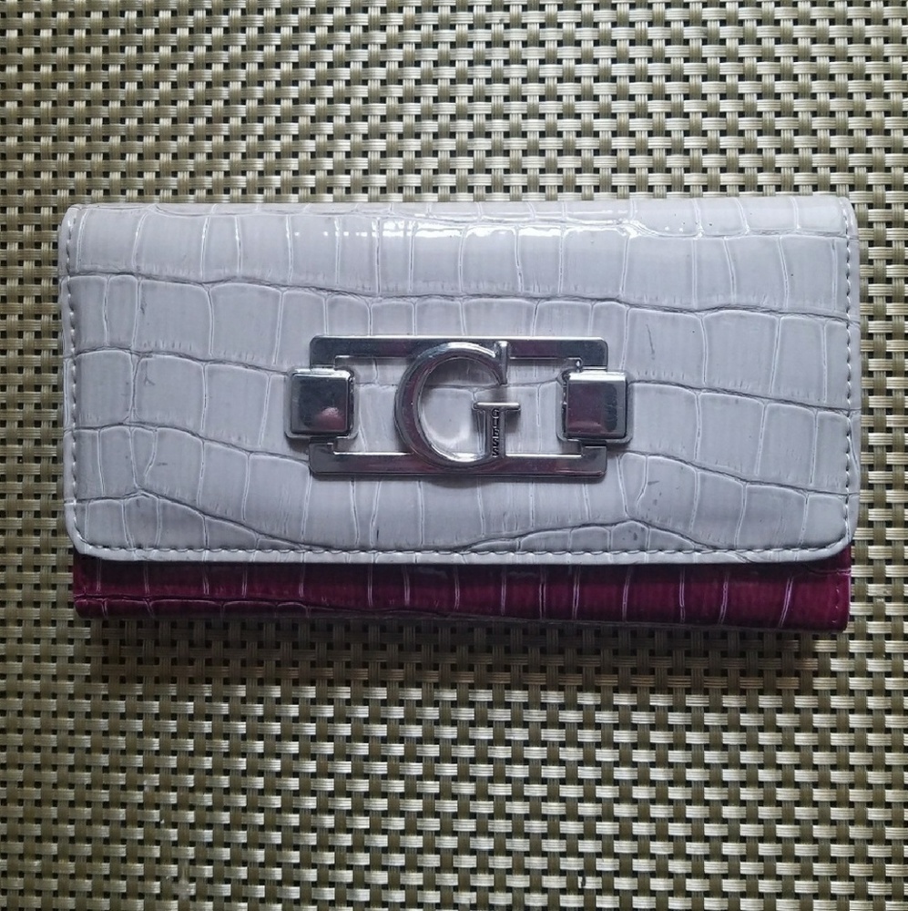 Guess Wallet
